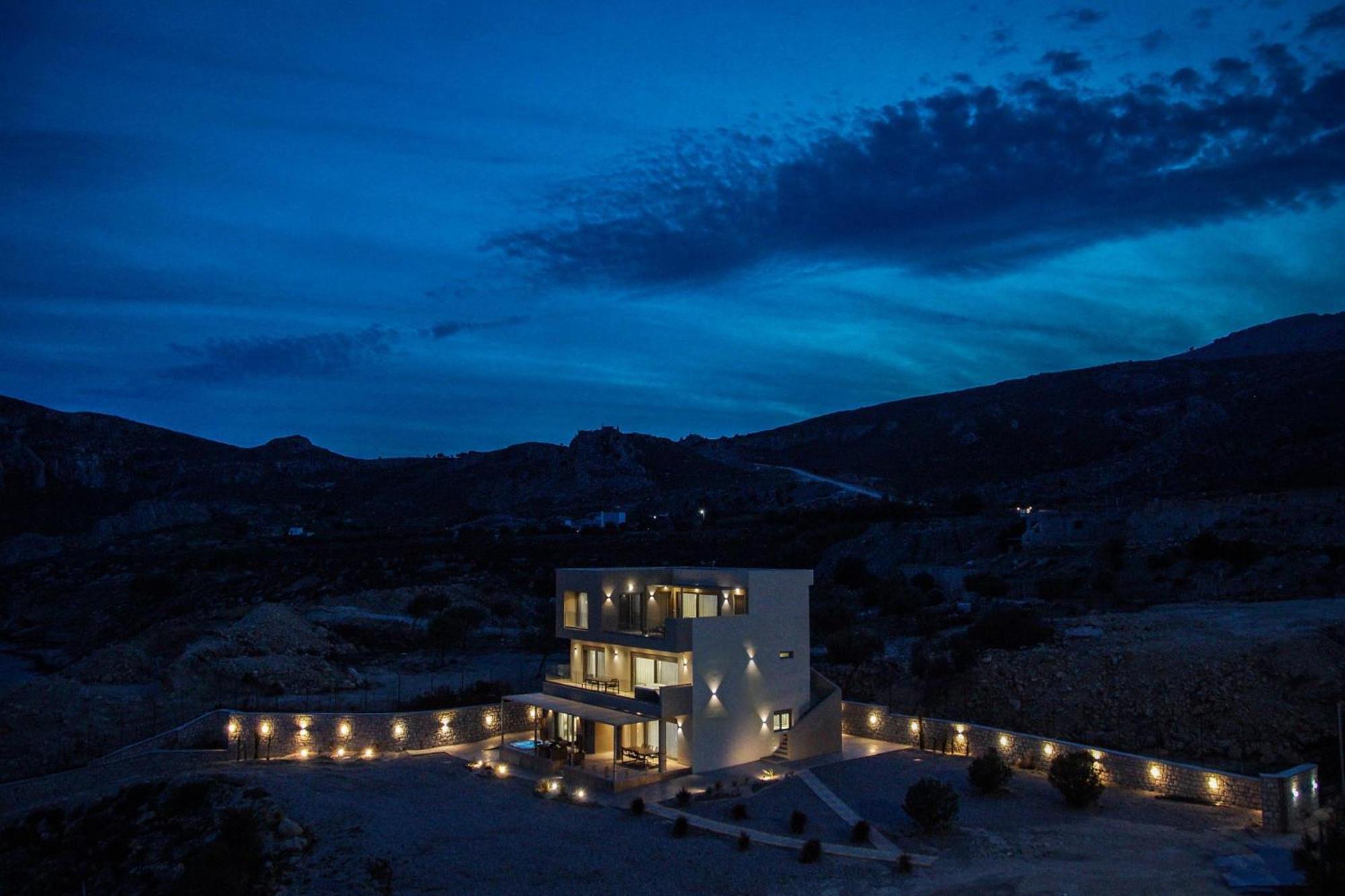 Aquamarine Luxury Suites Archangelos  Esterno foto