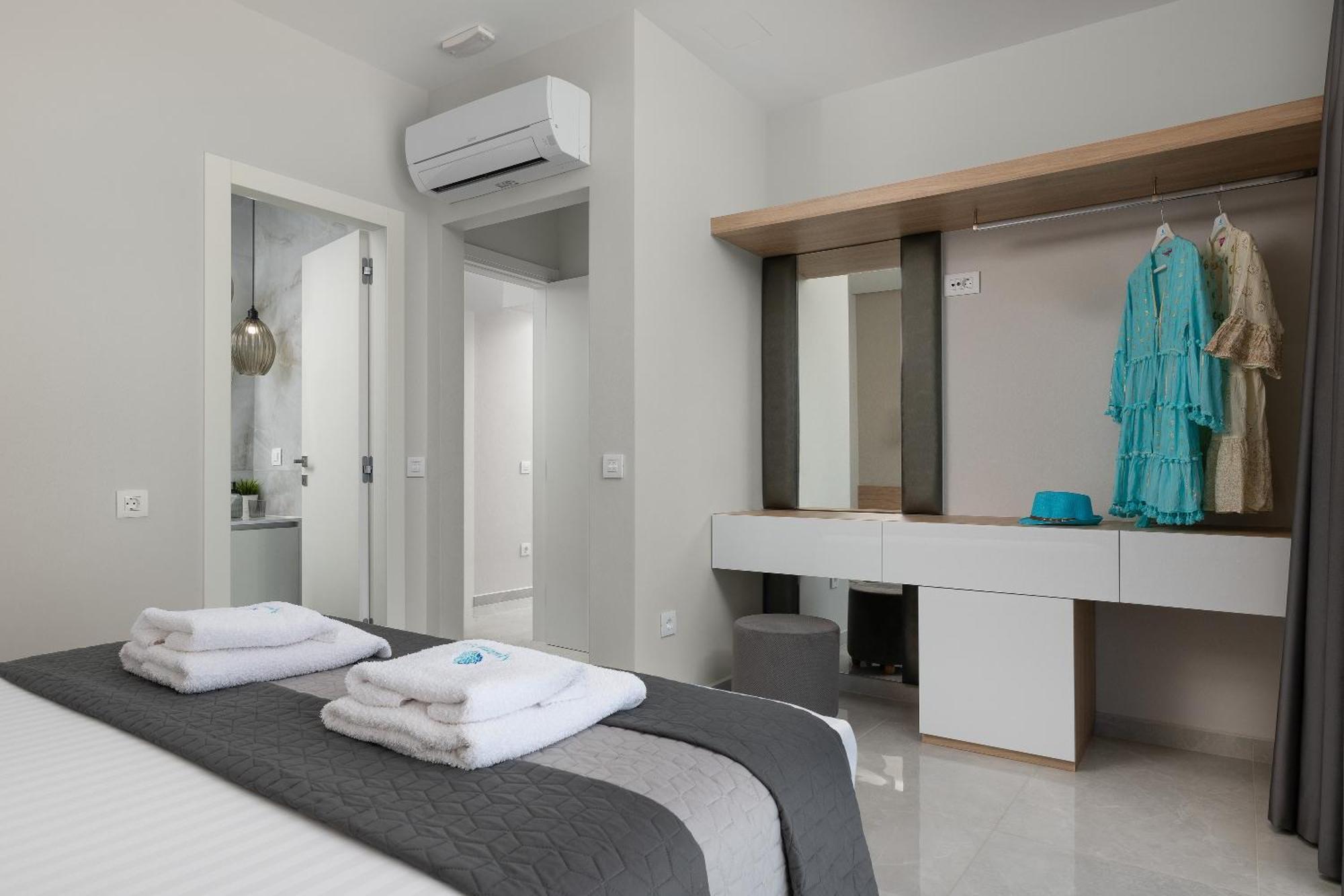 Aquamarine Luxury Suites Archangelos  Esterno foto