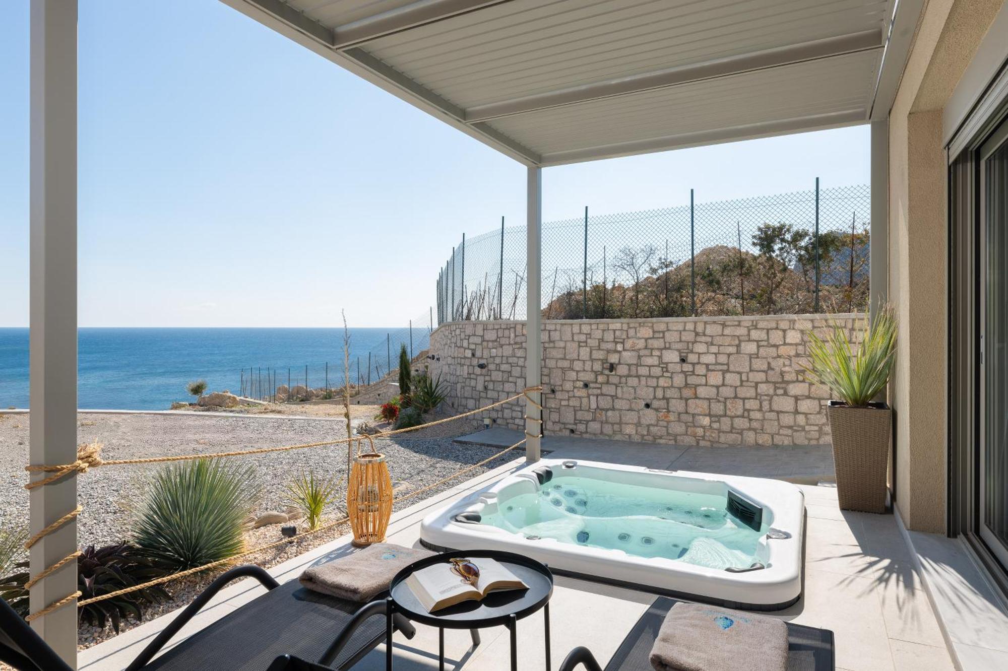 Aquamarine Luxury Suites Archangelos  Esterno foto